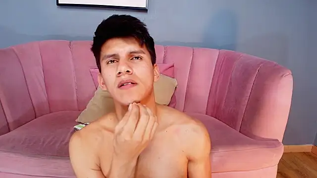 Chat XXX en directo de Atlas_desire