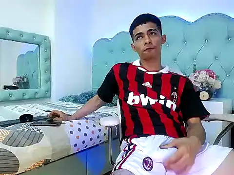 XXX chat uživo modela Apolo_Richards