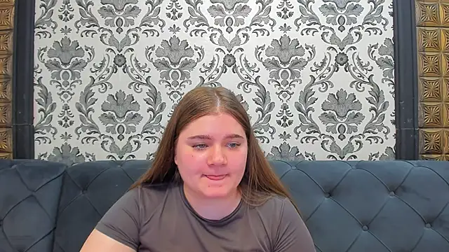 Pokazy przed kamerką – LissaBigTitts