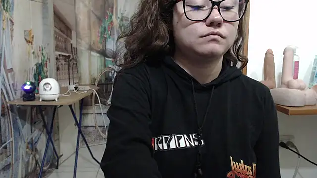 دردشة curly_greeneyed الجنسية المباشرة