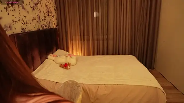 دردشة ChloeSpark الجنسية المباشرة