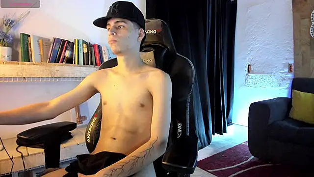 juan_posada Live XXX Chat