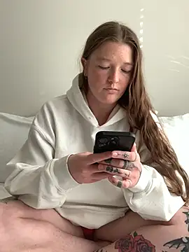 PussiesnCream_'s Live XXX Chat