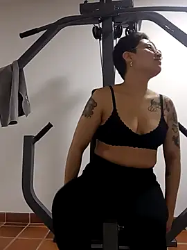 Juliexxxxtasy élő XXX-chatje