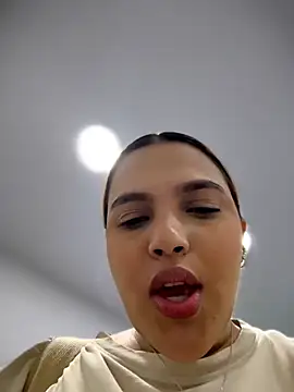 Colibri_xxx 即時 XXX 聊天