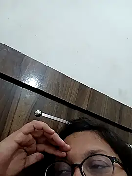 piryasharma005's Live XXX Chat