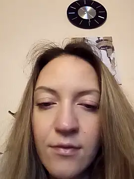 KattyLuuu webkamerás műsora