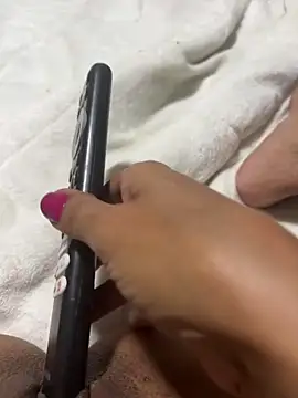 Онлайн чат XXX lauramedeiros