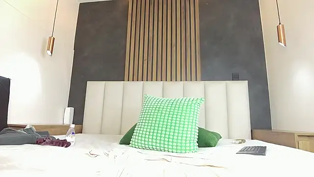 XXX chat uživo modela SeleneGibson__