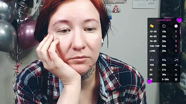 Chat +18 de licentia__poetica ao vivo