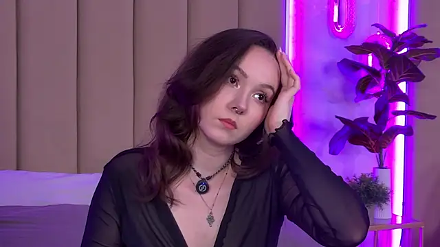 Chat +18 de IreneRaye ao vivo