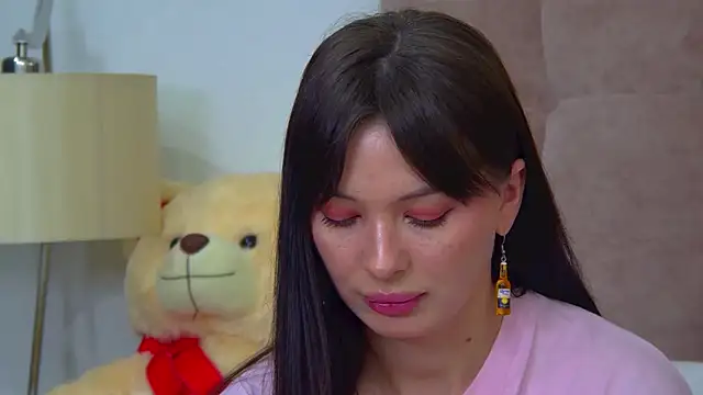 دردشة AlexandraBloom الجنسية المباشرة