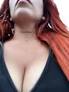 Alis_xxx élő XXX-chatje