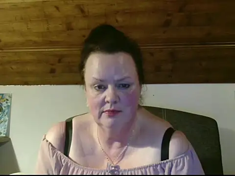 TiffanyMature লাইভ XXX চ্যাট