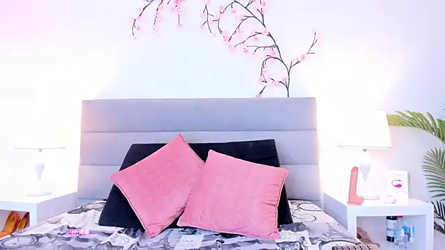 Luna_Rishii লাইভ XXX চ্যাট