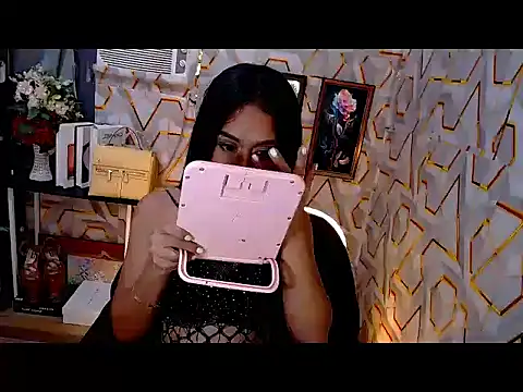 SerenityFoxxのウェブカメラショー