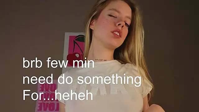 TiffinyMergist's Live XXX Chat