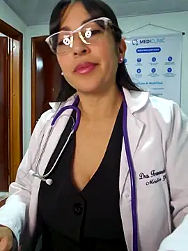 JustSamantha_ 即時 XXX 聊天