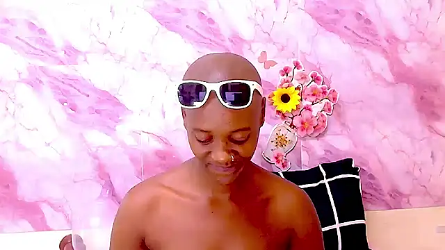 Chat +18 de EbonyOlive69 ao vivo