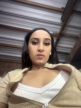 RAKEL37's Live XXX Chat