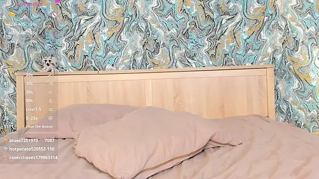 OdellaFrake's Live XXX Chat