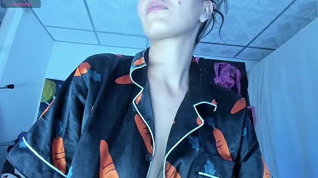 mariecam420: απευθείας συνομιλία ΧΧΧ