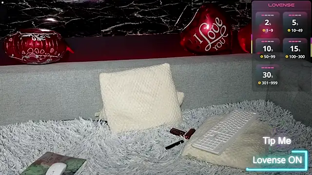 دردشة _YourSubmissive_ الجنسية المباشرة