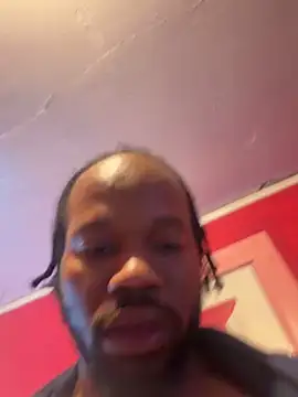 24Jon: διαδικτυακό σόου στην κάμερα