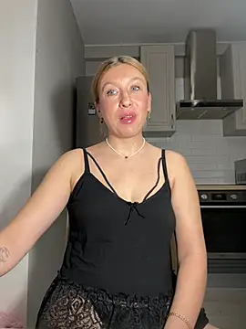 Kittie_Valentine élő XXX-chatje