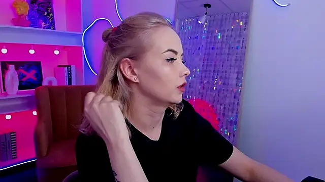 StephanieSweety Adlı Modelin Canlı XXX Sohbeti