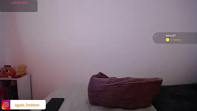 NewAgatha_Bolton Obrolan Langsung XXX