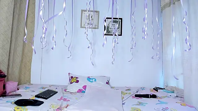 Онлайн чат XXX selena_jhonson