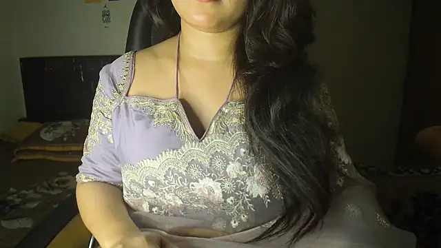 queen_angel67 Adlı Modelin Canlı XXX Sohbeti