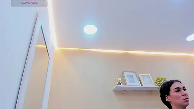 Chat +18 de Mia_thompson_19 ao vivo