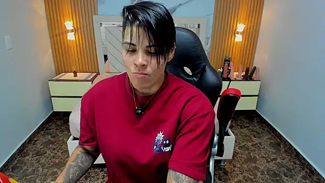 Živý XXX chat KAROLLJONES1