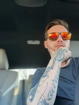 Pokazy przed kamerką – LockingStacks