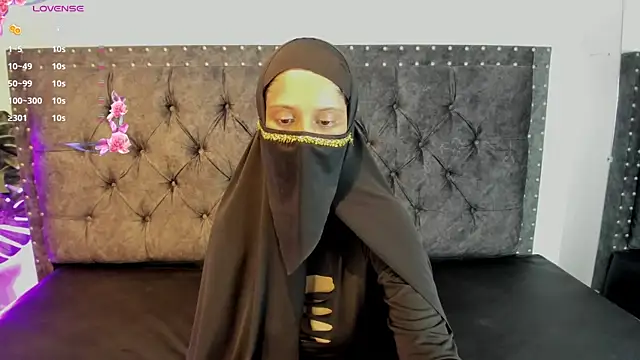 arshia__ Adlı Modelin Canlı XXX Sohbeti