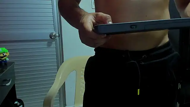 VincentSavage's Live XXX Chat