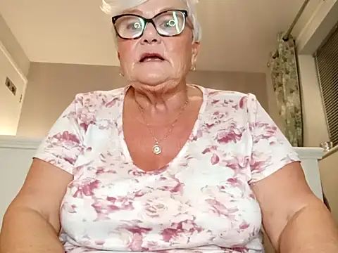 suesinner's Live XXX Chat