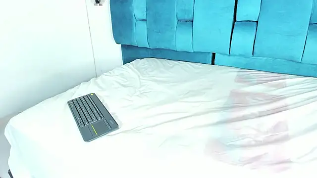 mia__fernandez লাইভ XXX চ্যাট