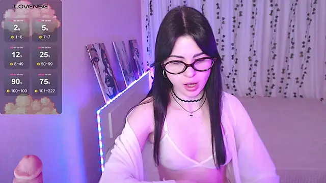 Stephanie_Bloom লাইভ XXX চ্যাট