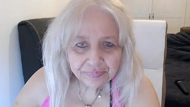 SusiLifeXXX Adlı Modelin Canlı XXX Sohbeti