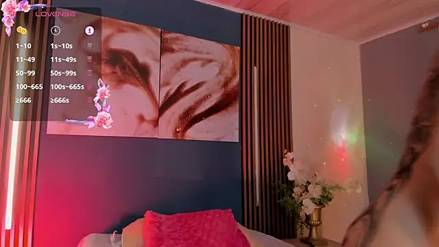 La_Diabla_111_: онлайн-секс-чат