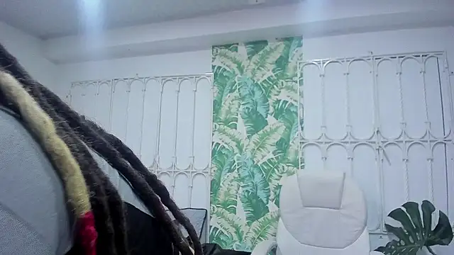 _sharlotte777 Chat XXX in diretta