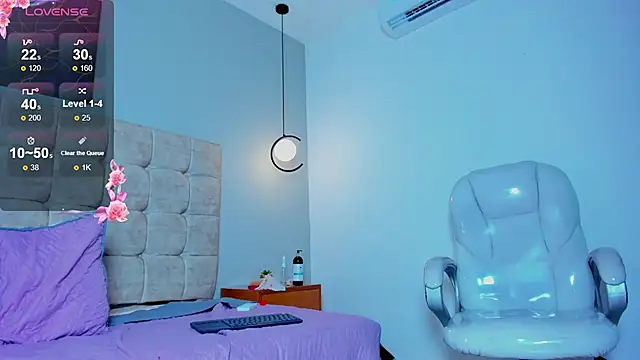 twink_royale18 网络视讯表演