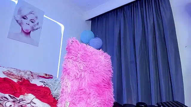 sweet_cinamon élő XXX-chatje