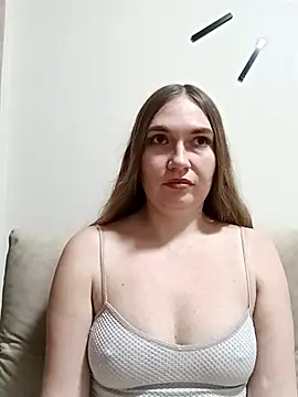 KisaVixen webkamerás műsora