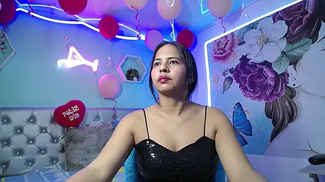 دردشة nicol_ross19 الجنسية المباشرة