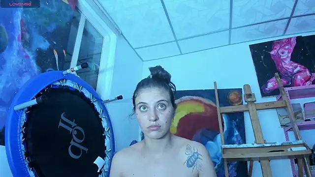 mariecam420: διαδικτυακό σόου στην κάμερα