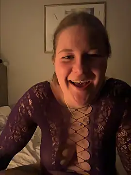 justsomeoneuknow Live XXX-chat